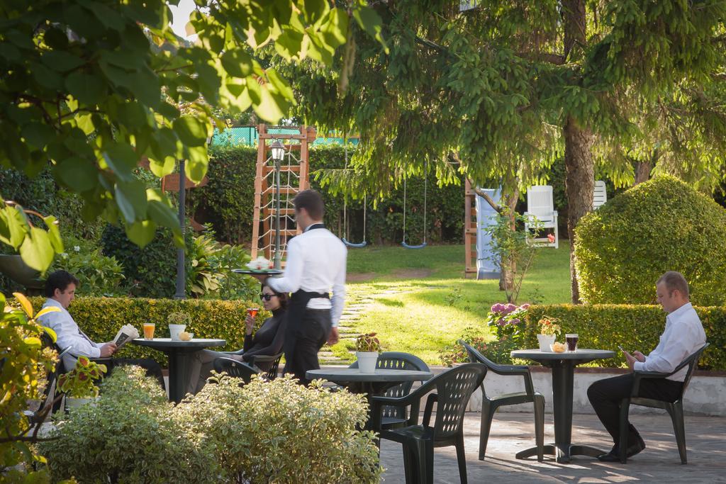 Park Hotel Dei Massimi Rome Exterior photo