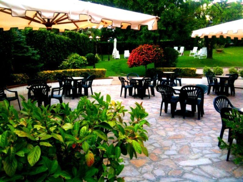 Park Hotel Dei Massimi Rome Exterior photo
